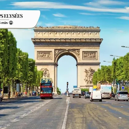 141 Klein - Superbe à Paris. * Parigi